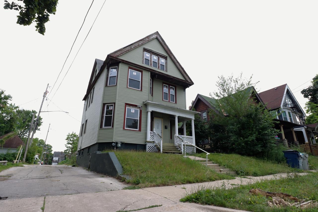 3221 W Michigan Street — photo