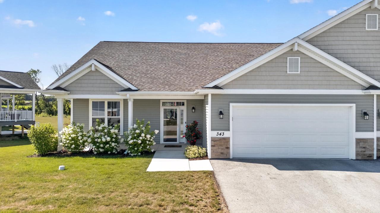 343 Greystone Circle — photo