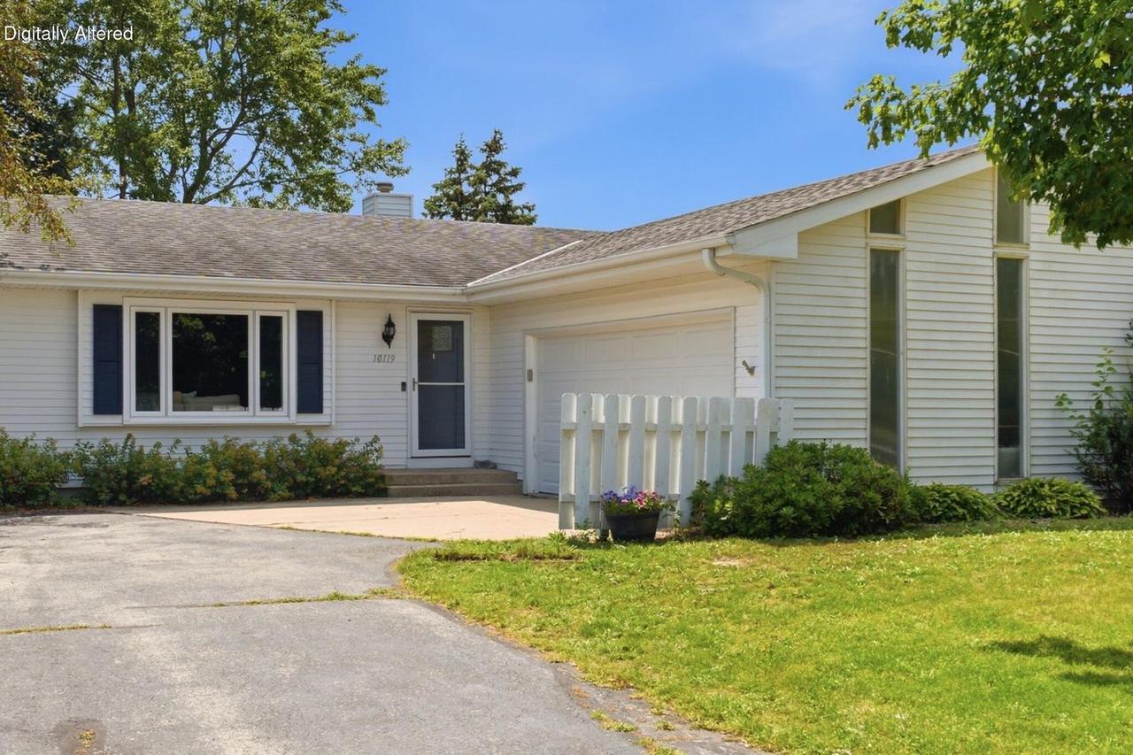 10119 Dunkelow ROAD, Franksville, WI 53126 — photo 2
