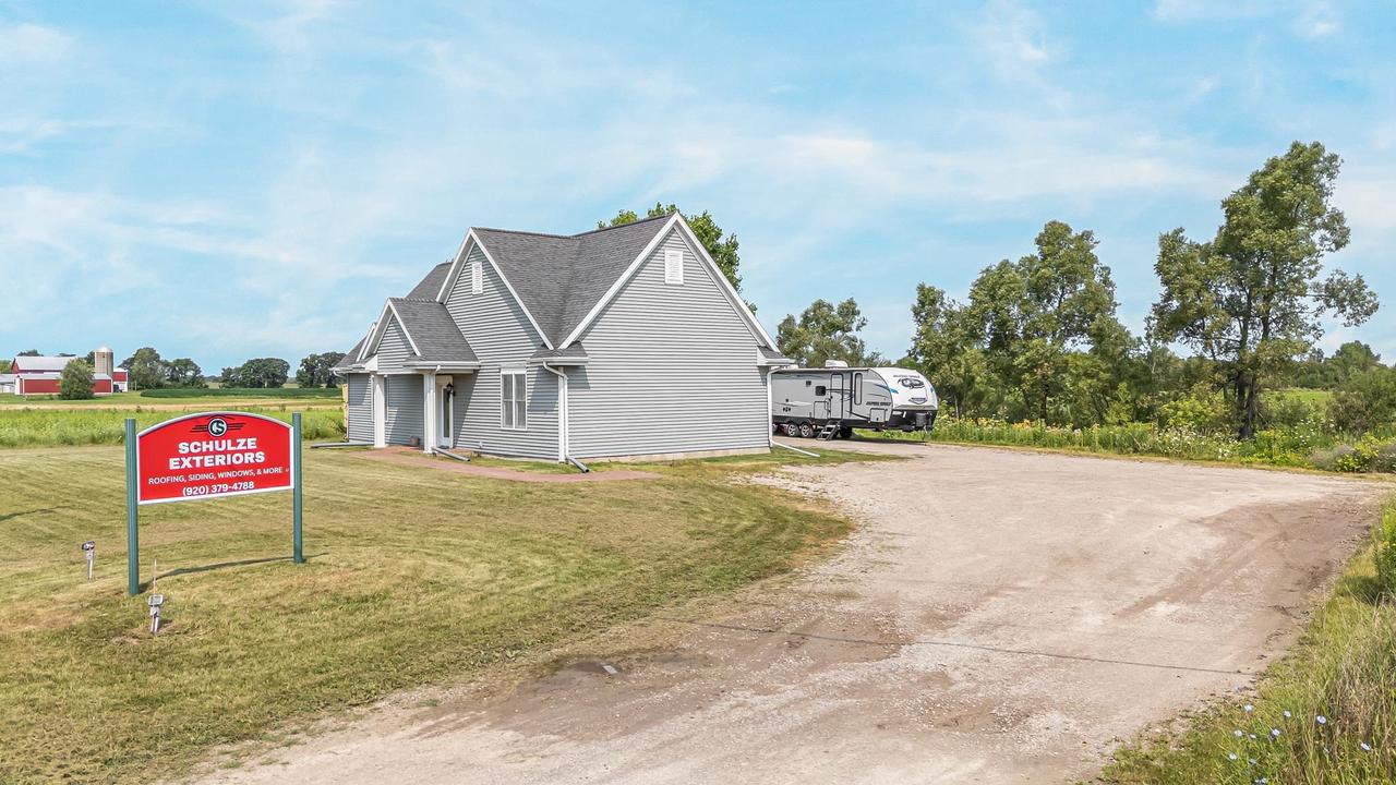 5676 County Rd II, Winchester, WI 54947 — photo 2