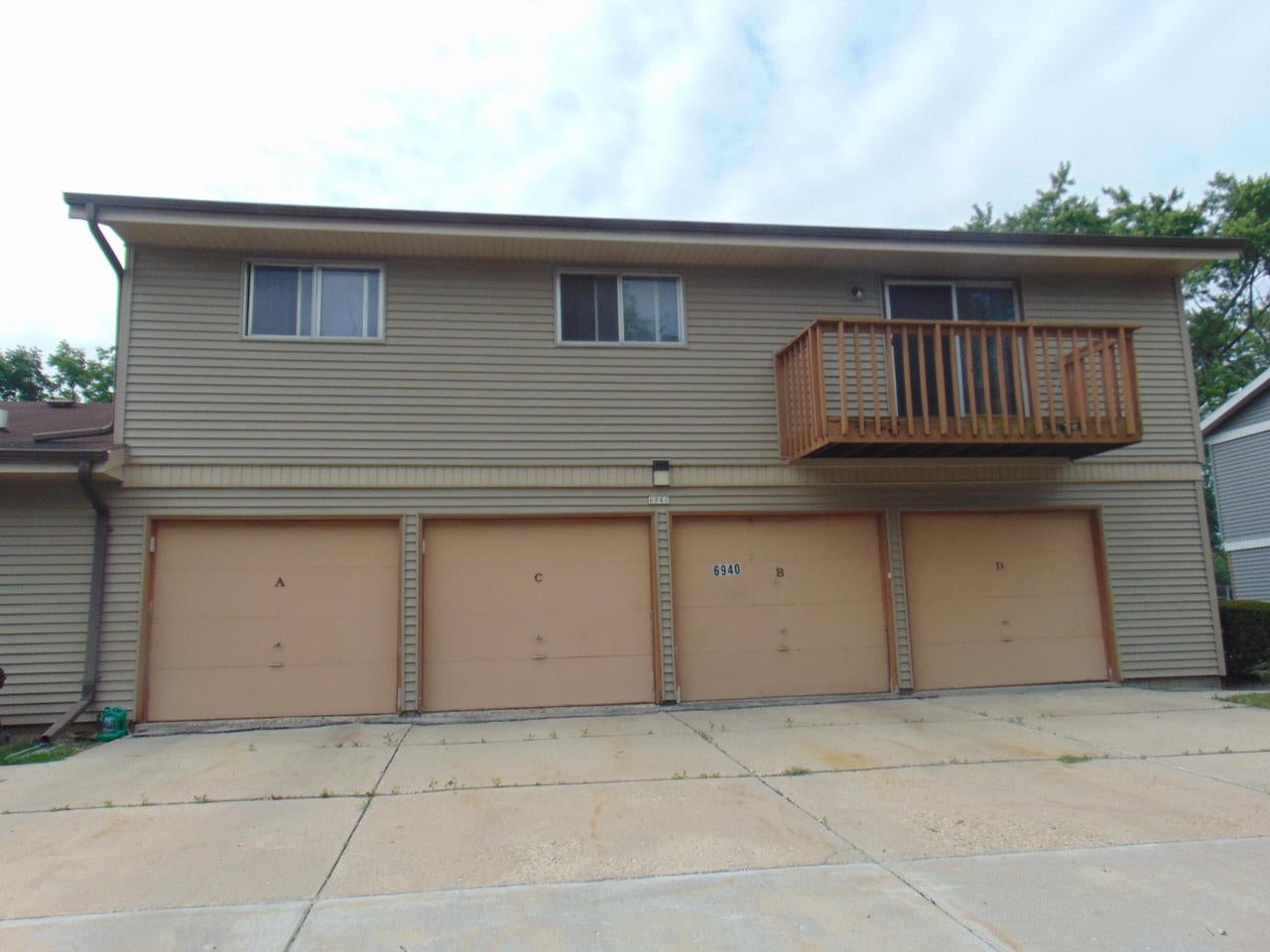 6940 N Raintree DRIVE #B, Milwaukee, WI 53223 — photo 3