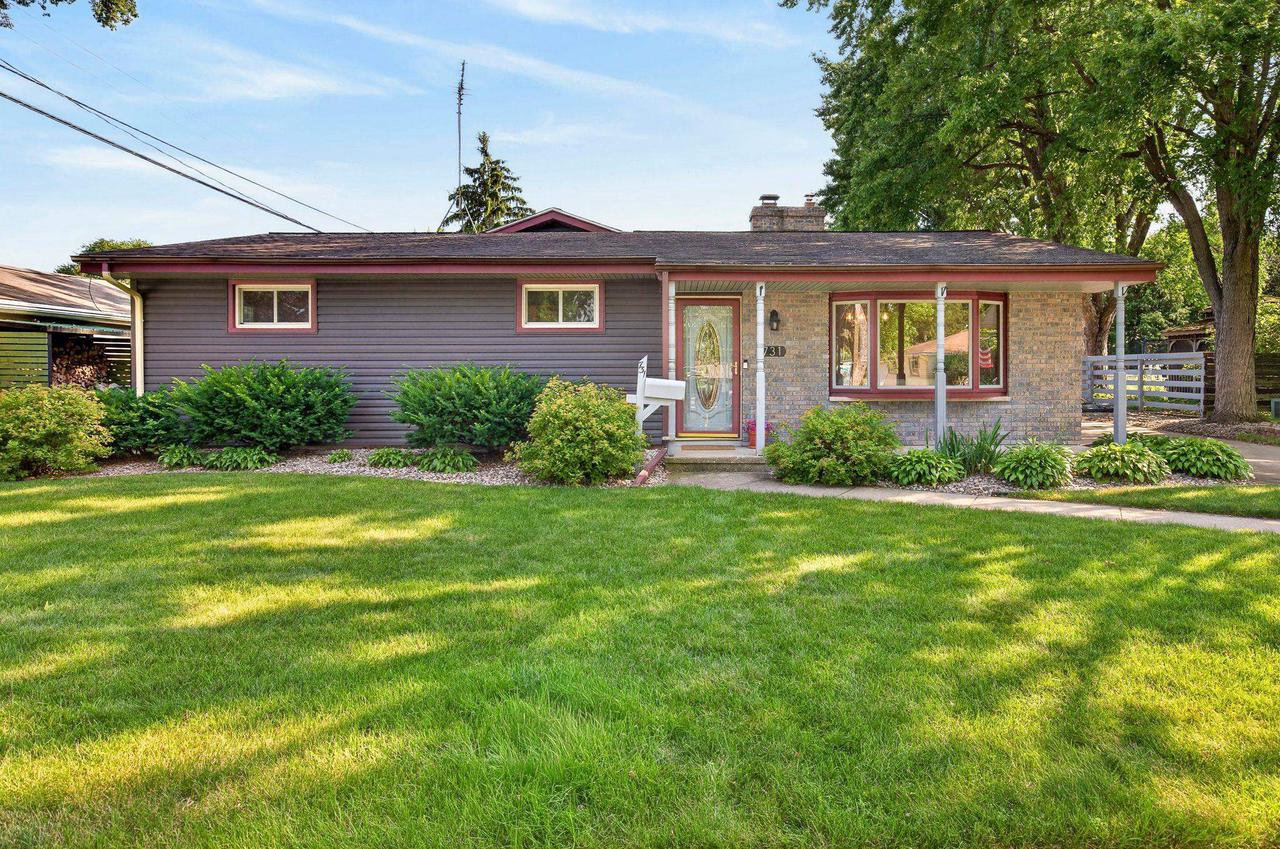 731 E Harding Dr, Appleton WI 54915