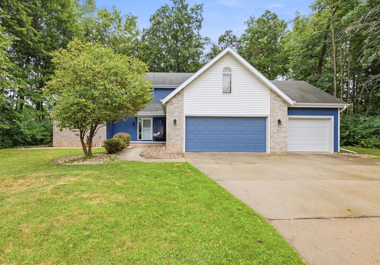 2420 Brantwood Drive — photo