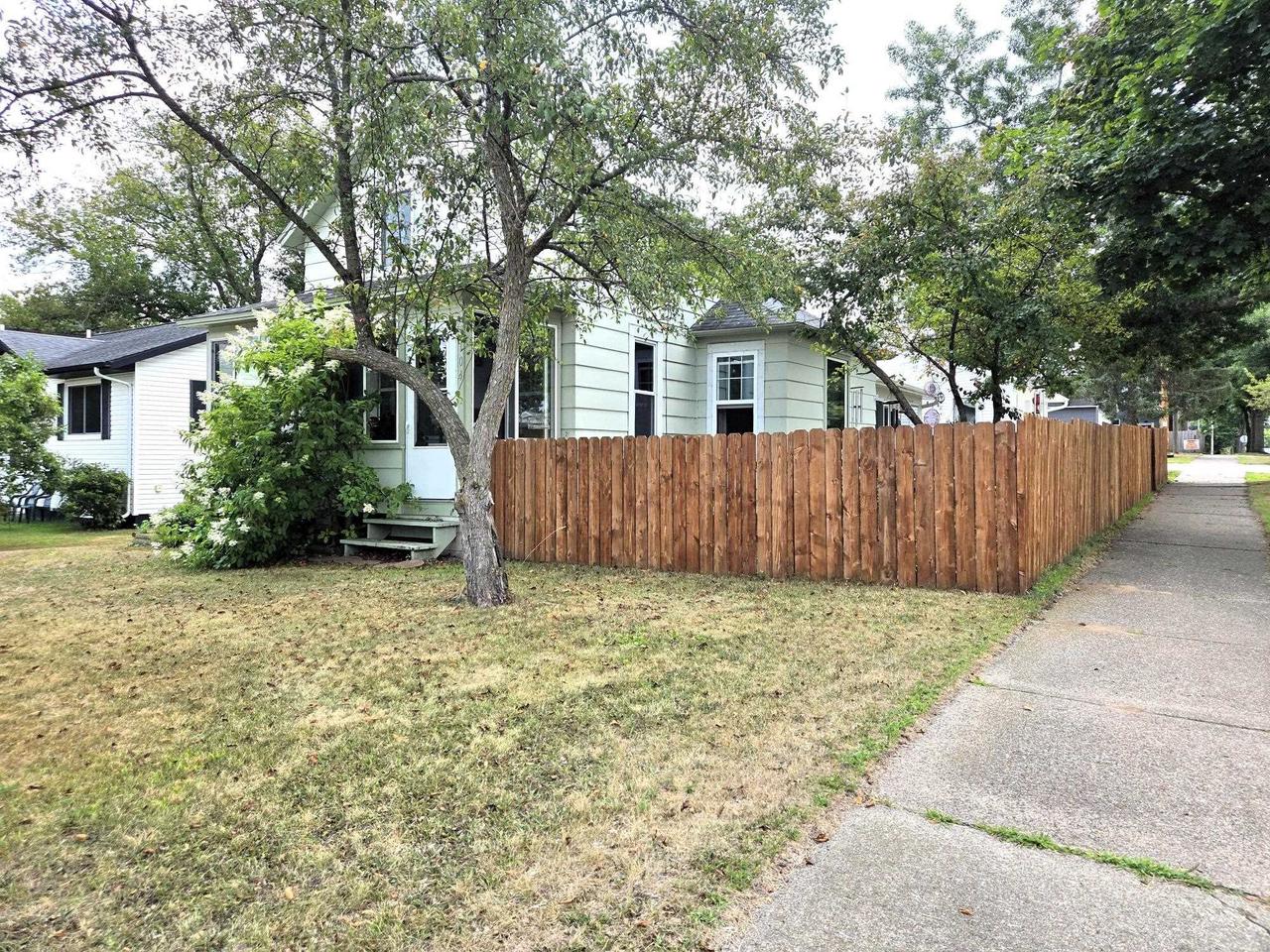 104 River Street — photo