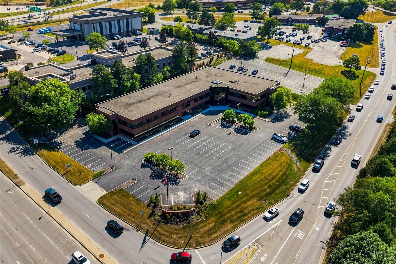 601 N Barker Road 611 — photo