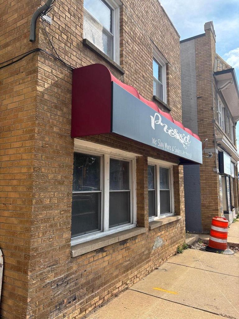 5112 W Center Street — photo