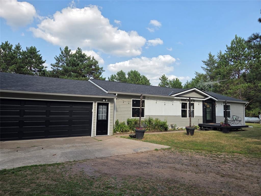 4136 Overland Road — photo