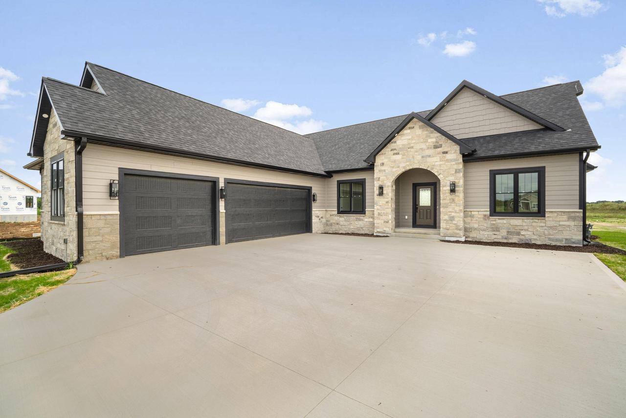 4475 Blake COURT, Colgate, WI 53017 — photo 2