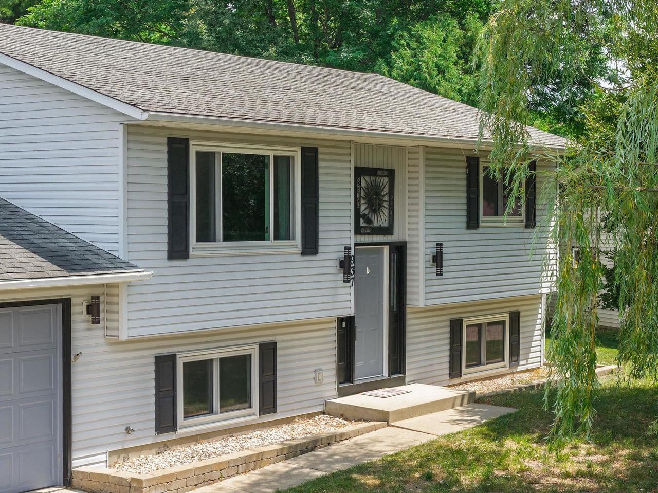 937 Justin CIRCLE, Reedsburg, WI 53959 — photo 2