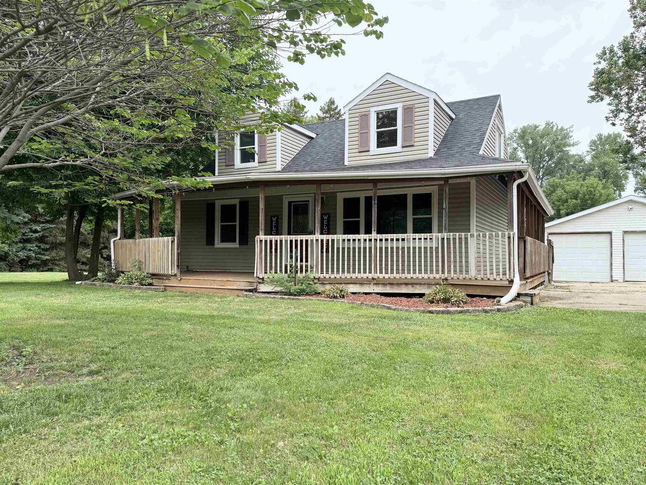 441 E Acorn DRIVE, Beloit, WI 53511 — photo 2