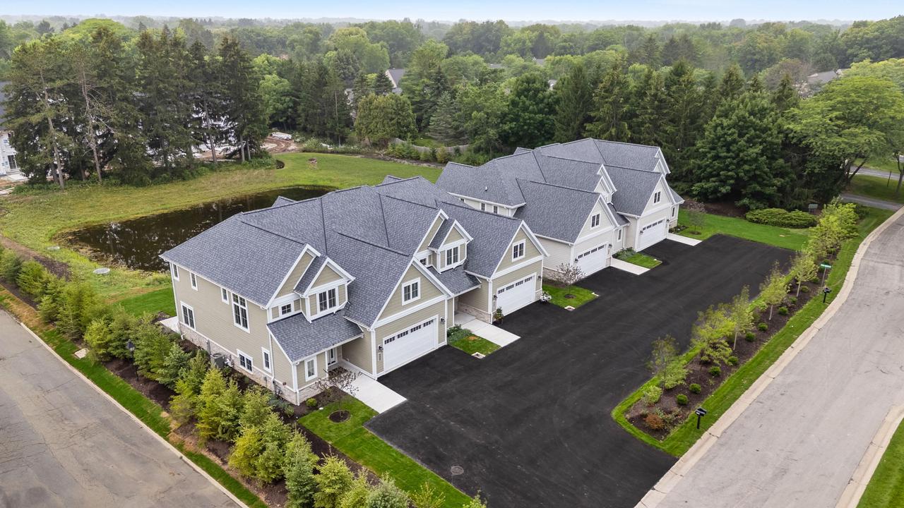 1407 W Eastbrook Drive — photo