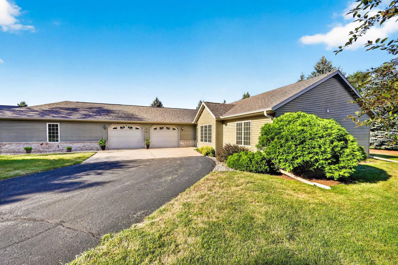 601 Viking View DRIVE #8, Reedsburg, WI 53959 — photo 3
