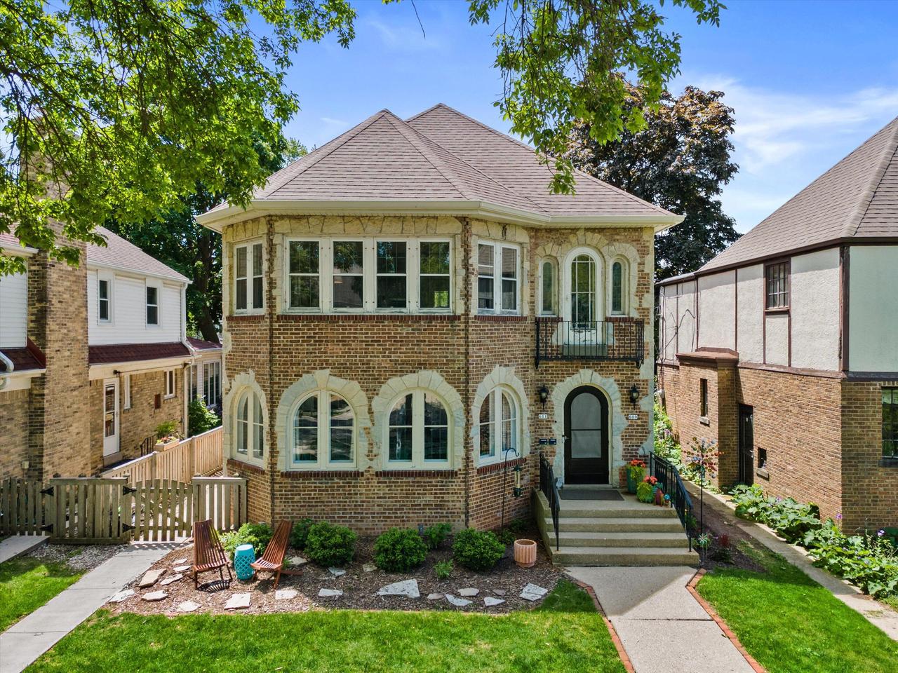 609 E Lake View Avenue — photo