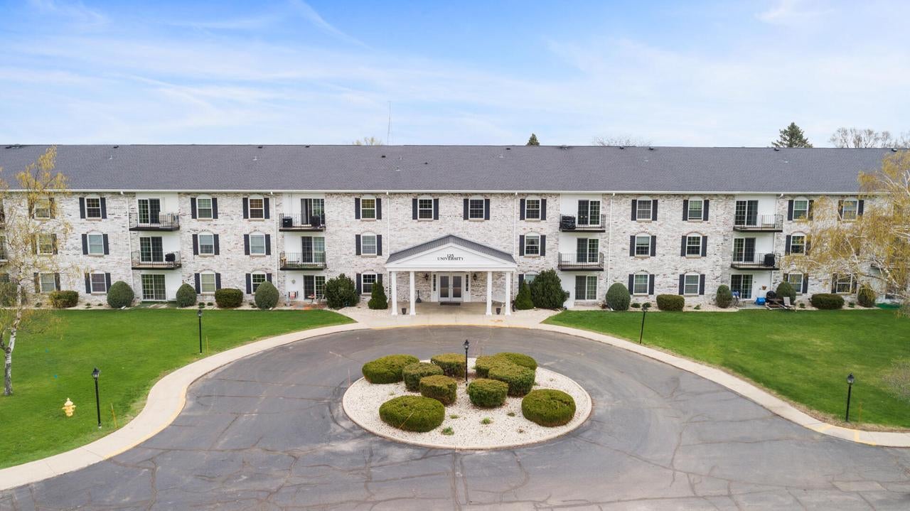125 N University Drive 104 — photo