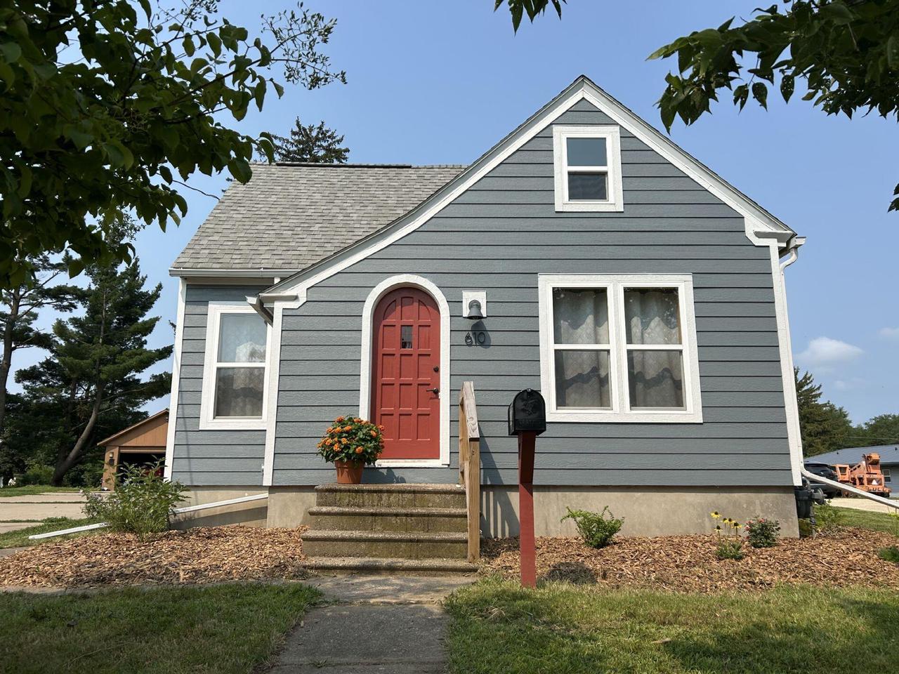 610 S Main Street — photo