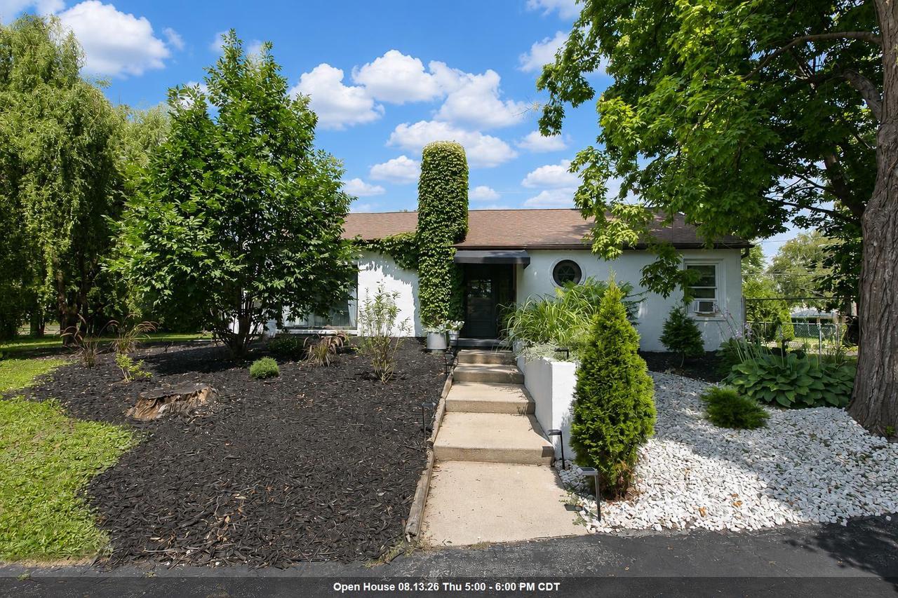 1724 N Charlotte Street — photo