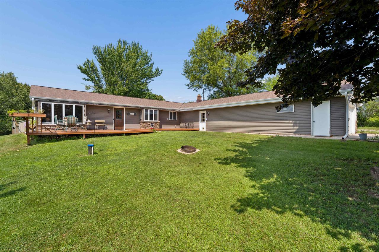 W8269 Grandview Road — photo