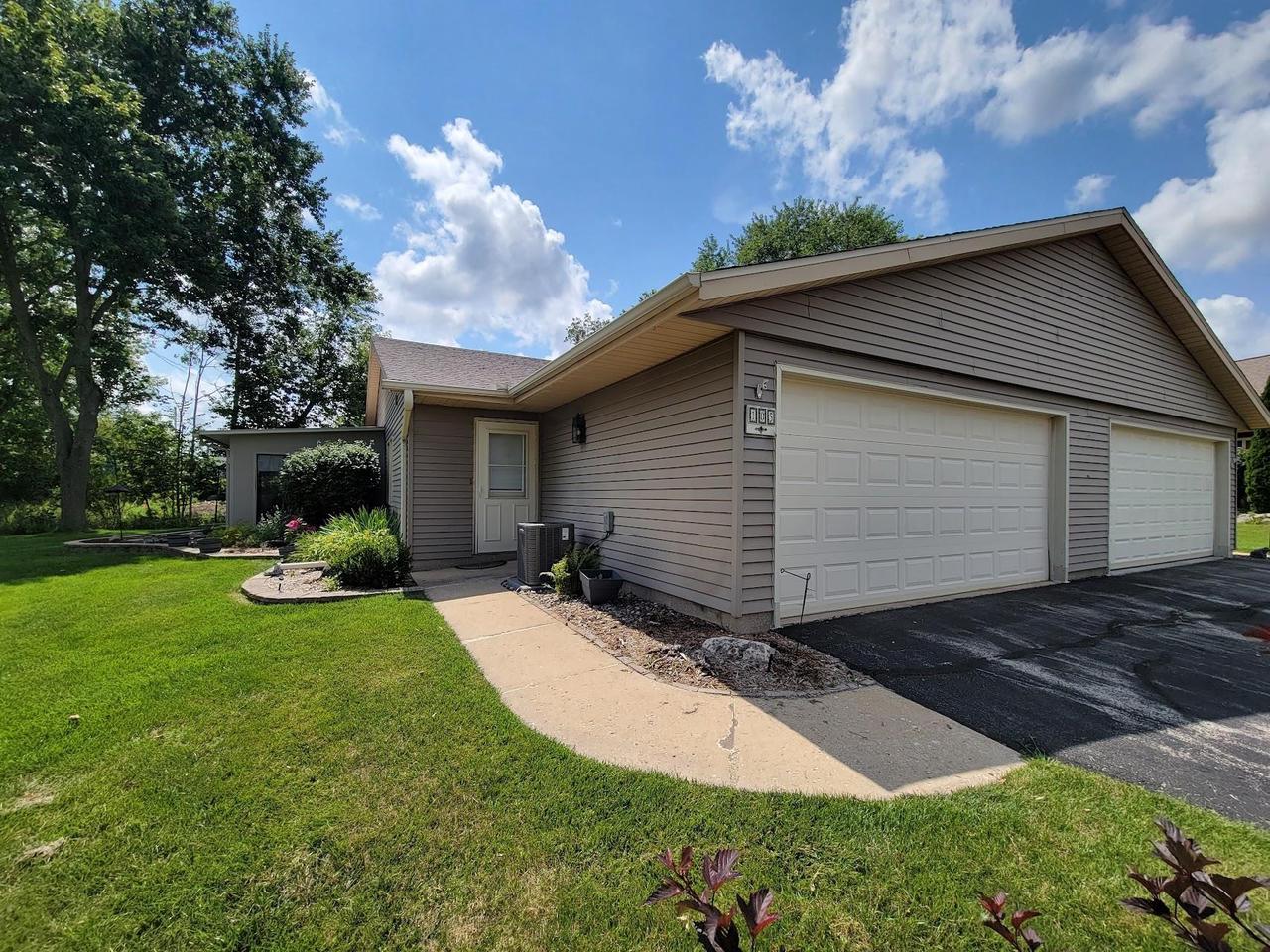105 Tamarack Circle — photo