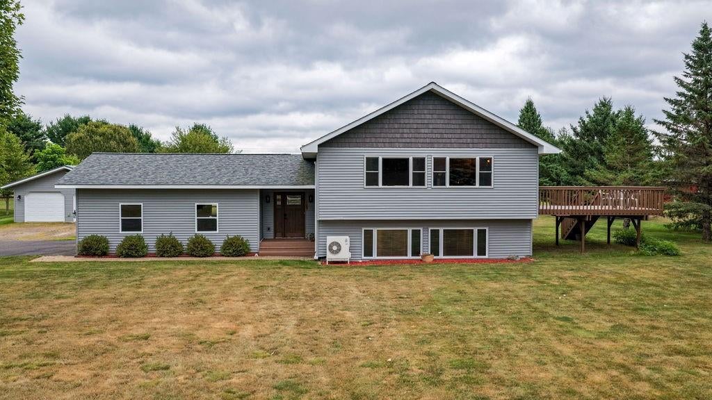 109 Laker Drive — photo