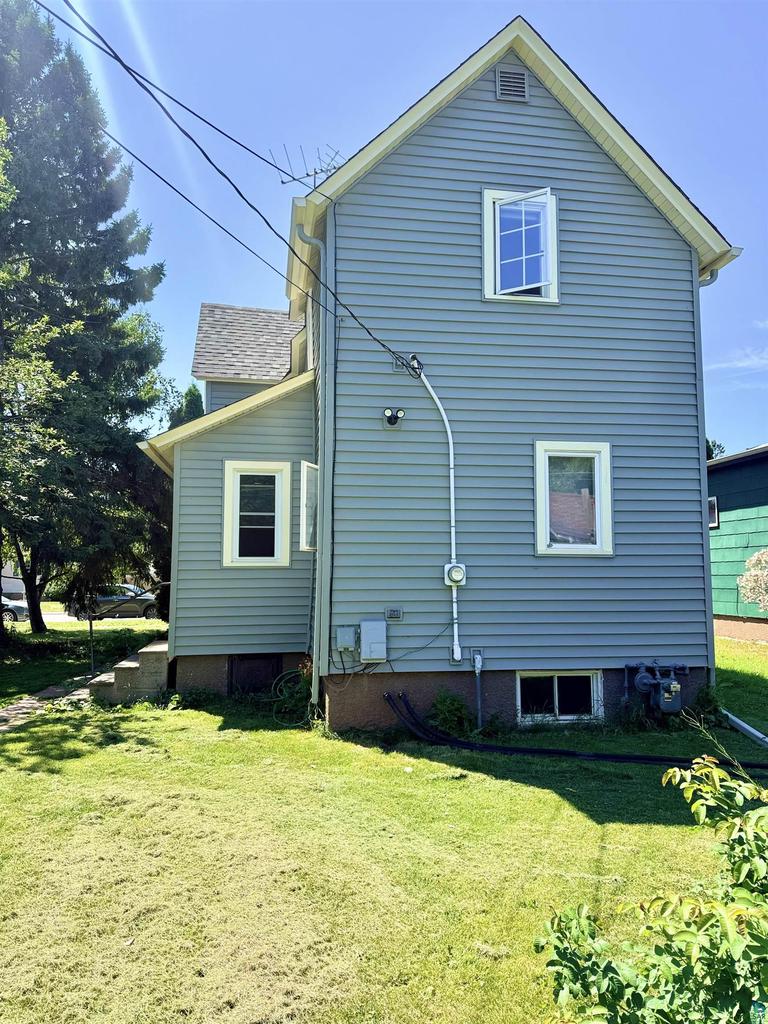 2905 E 5th Street, Superior, WI 54880 — photo 2