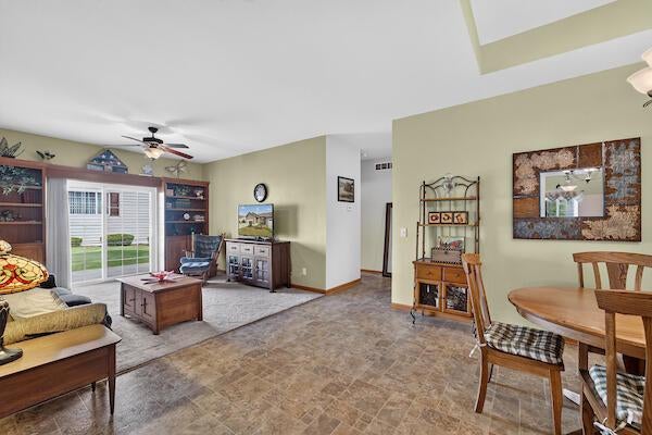112 Walnut Ridge ROAD #17, Union Grove WI 53182 — photo 3