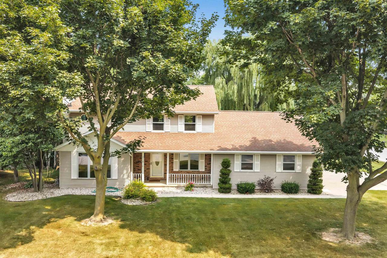 2719 Woodland Hills Court — photo