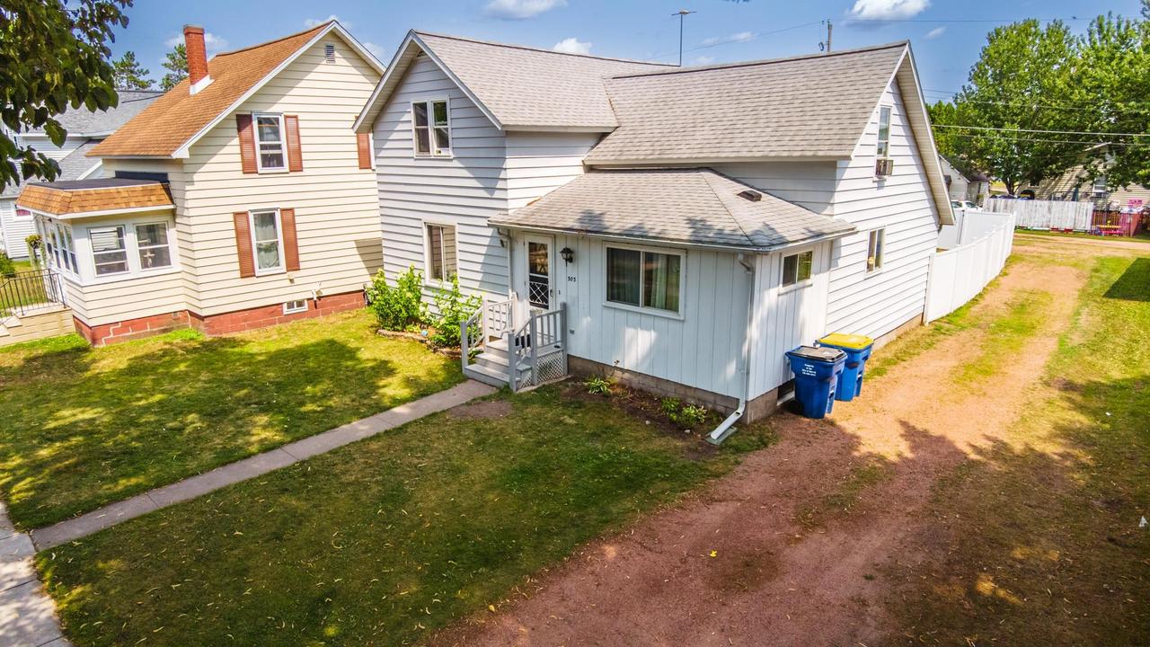 303 N Pine Street — photo
