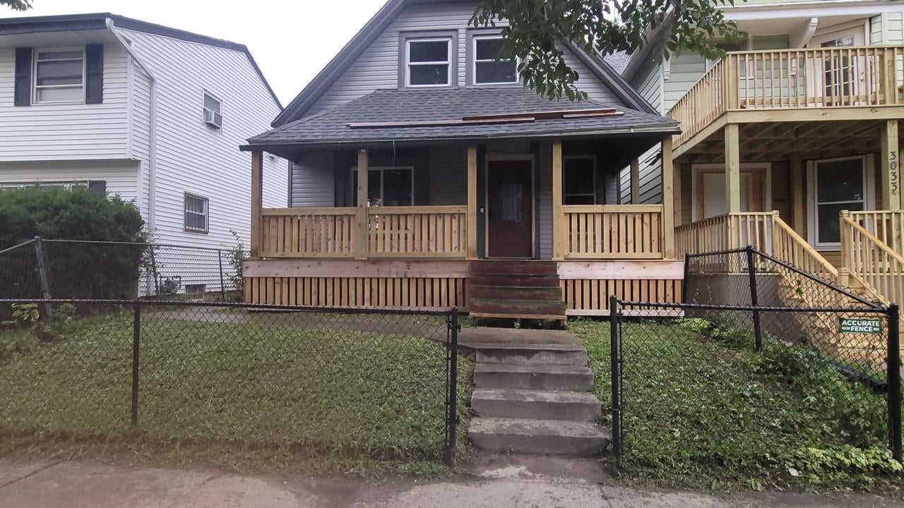 3031 W St Paul Avenue — photo