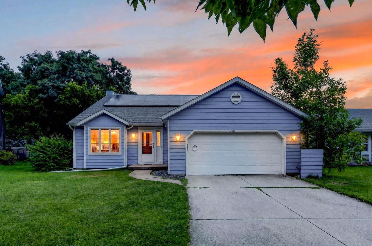 7862 W Oakbrook Circle — photo