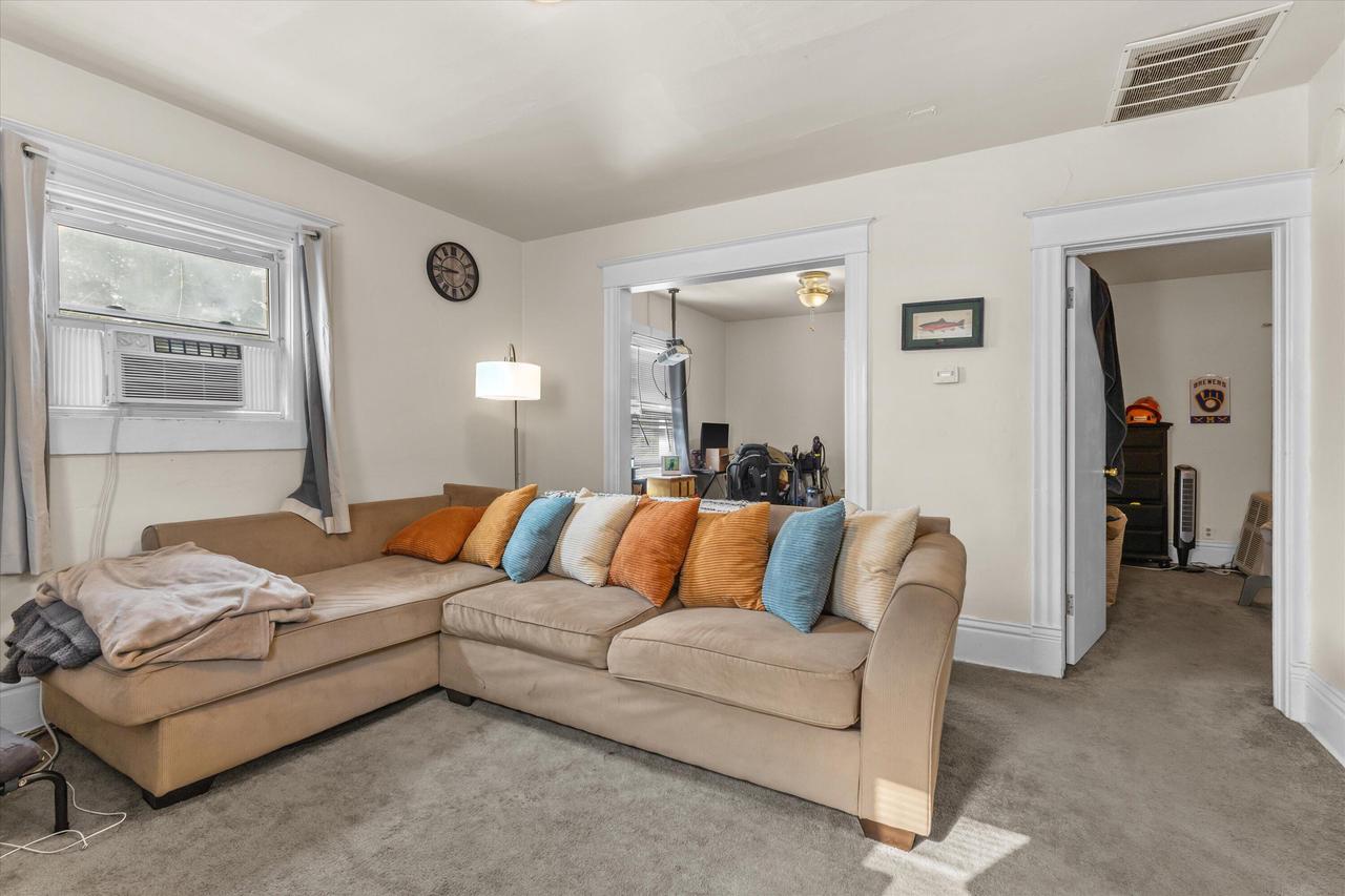 1012 Hamilton STREET, Racine, WI 53404 — photo 2