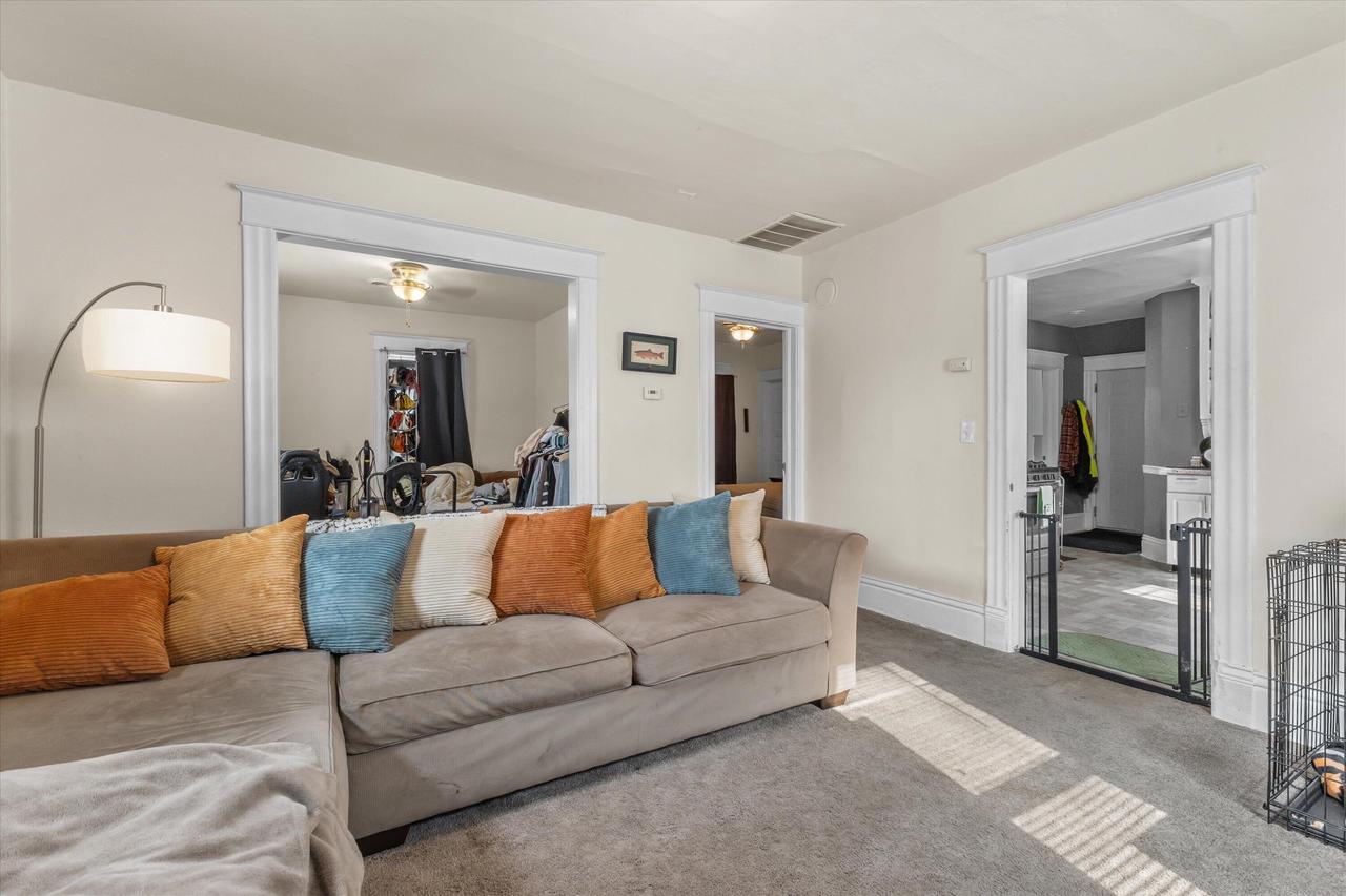 1012 Hamilton STREET, Racine, WI 53404 — photo 3