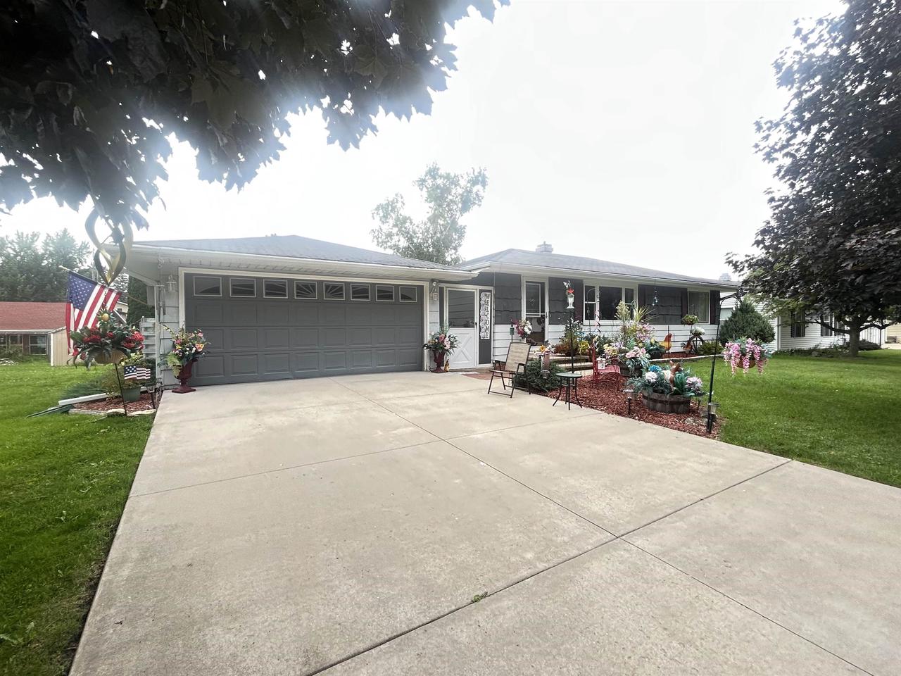 434 Melanie Lane — photo