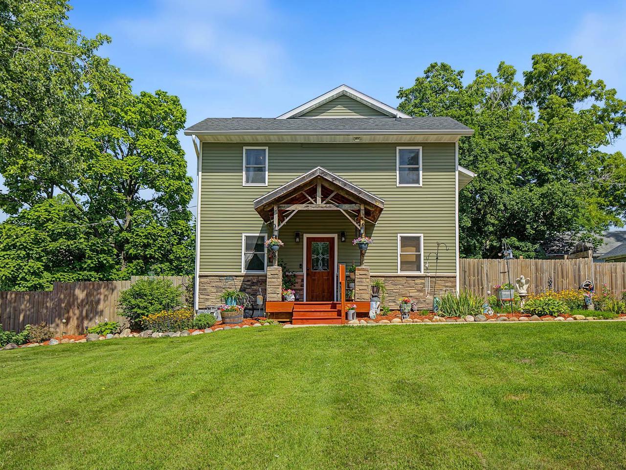 308 N Mechanic Street — photo