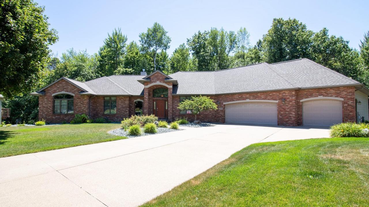 3103 Sandgate Court — photo