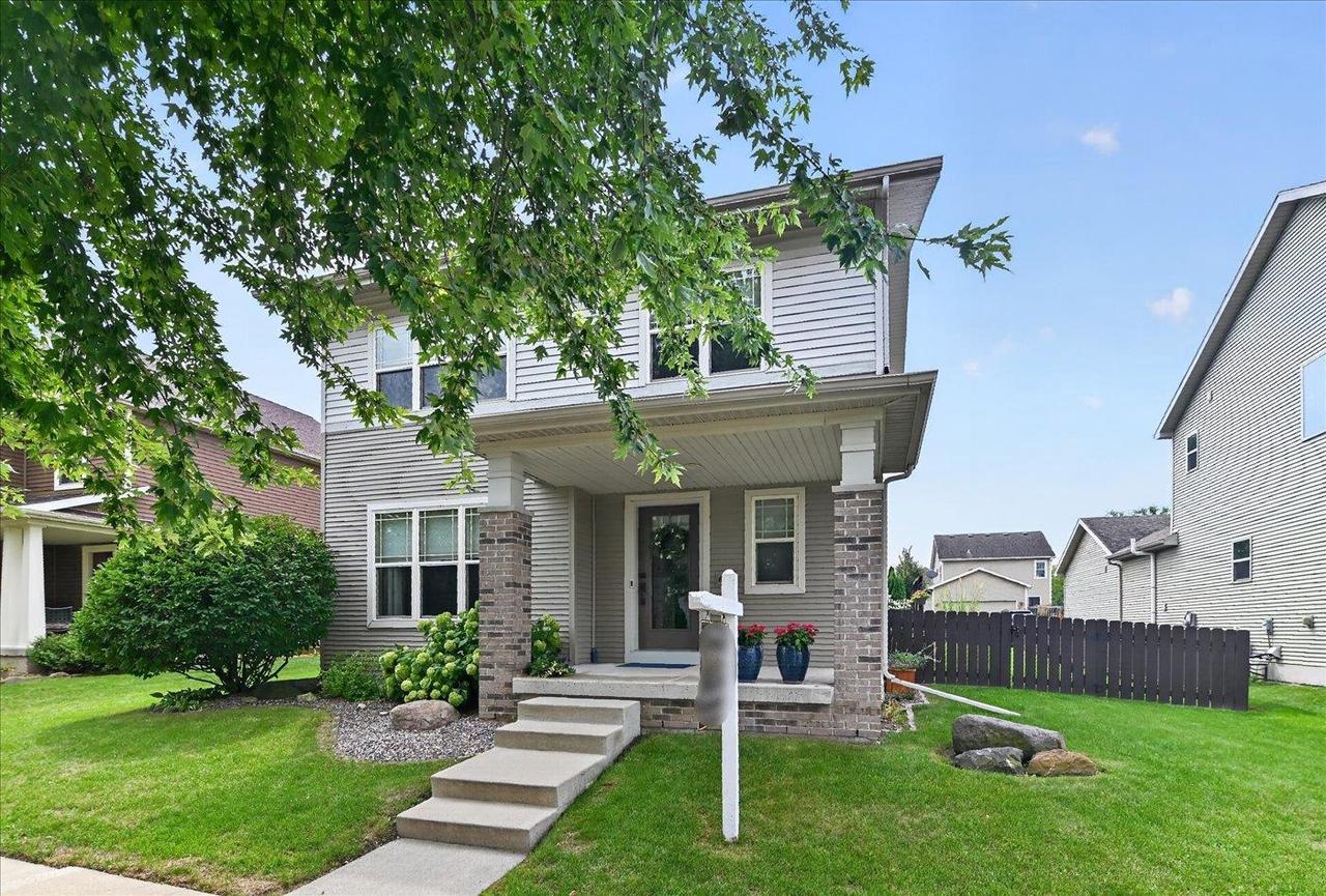 6107 Arrowpoint Way — photo