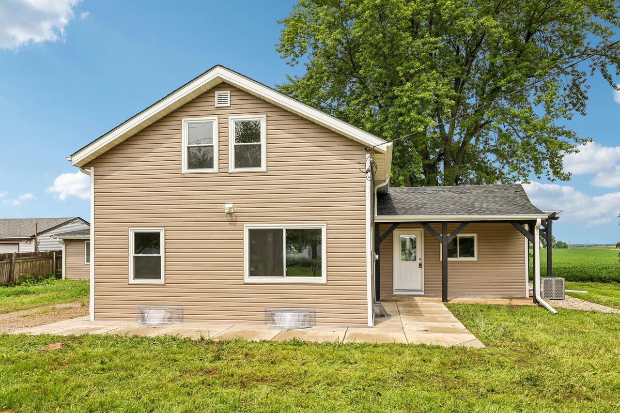 W6146 State Line ROAD, Walworth, WI 53184 — photo 2