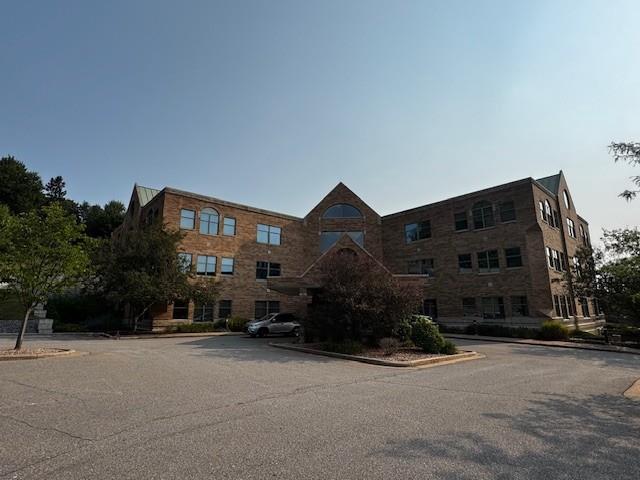 3000 Westhill Drive — photo