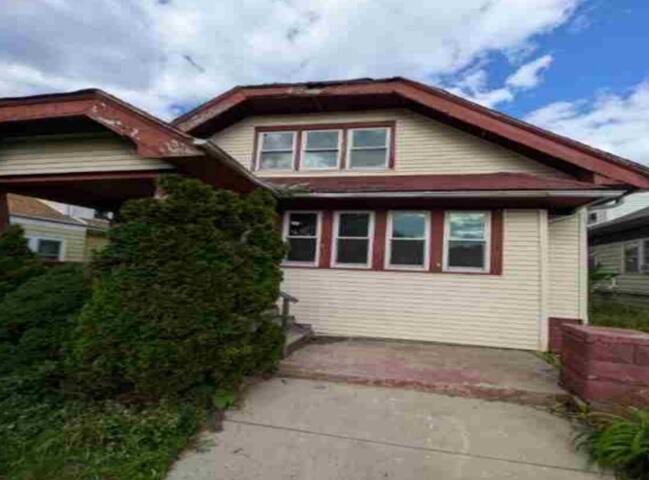 3866 N 25th Street — photo