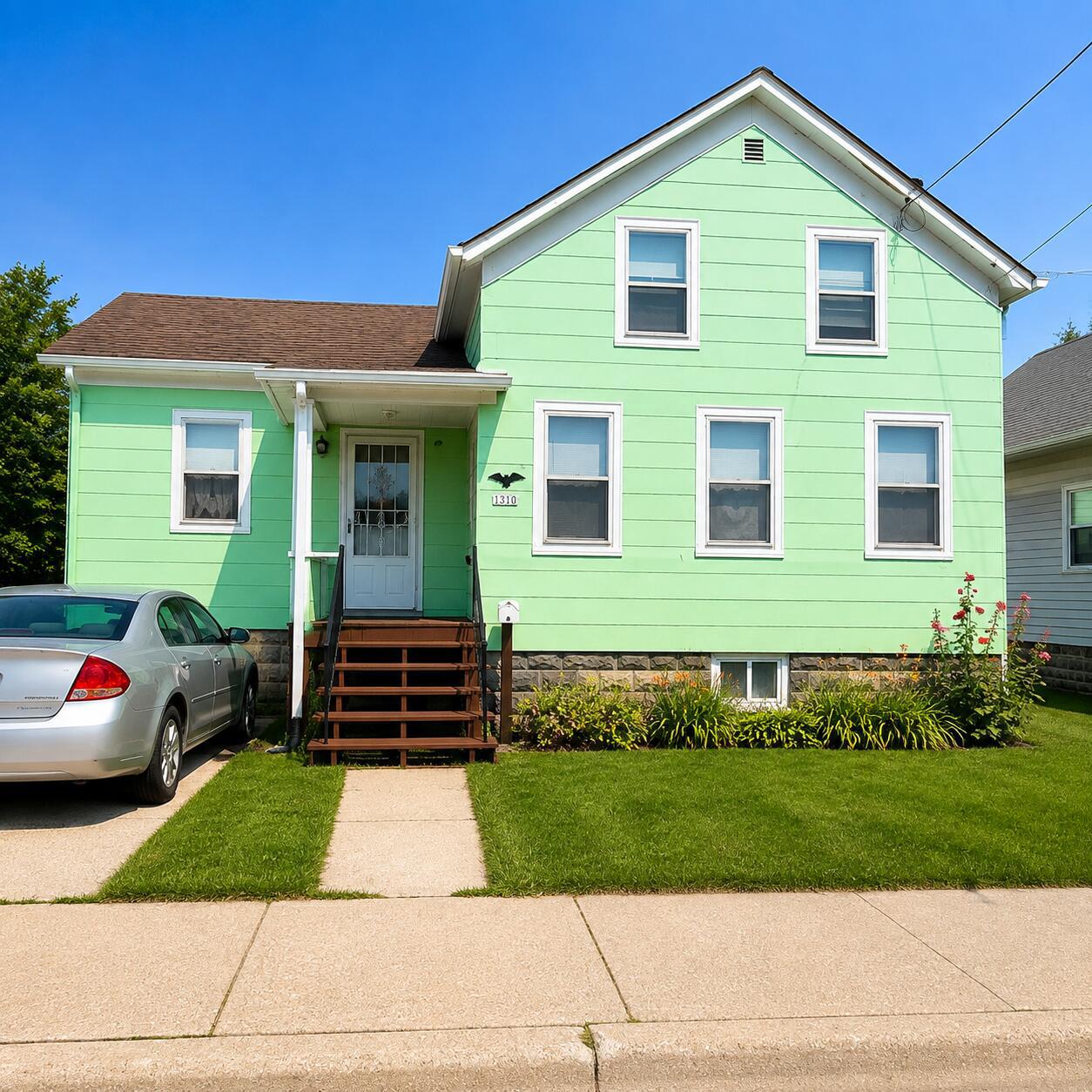 1310 School STREET, Two Rivers, WI 54241