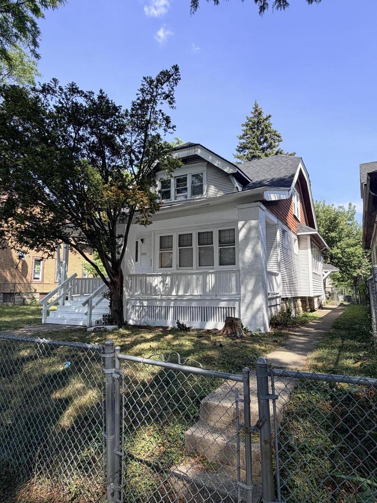 3050 N 24th Place — photo