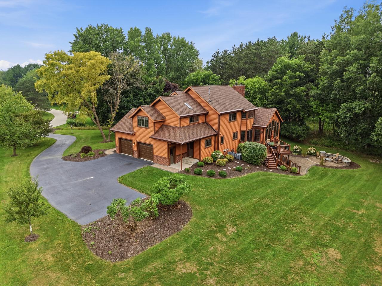 4730 Willow Creek Lane — photo