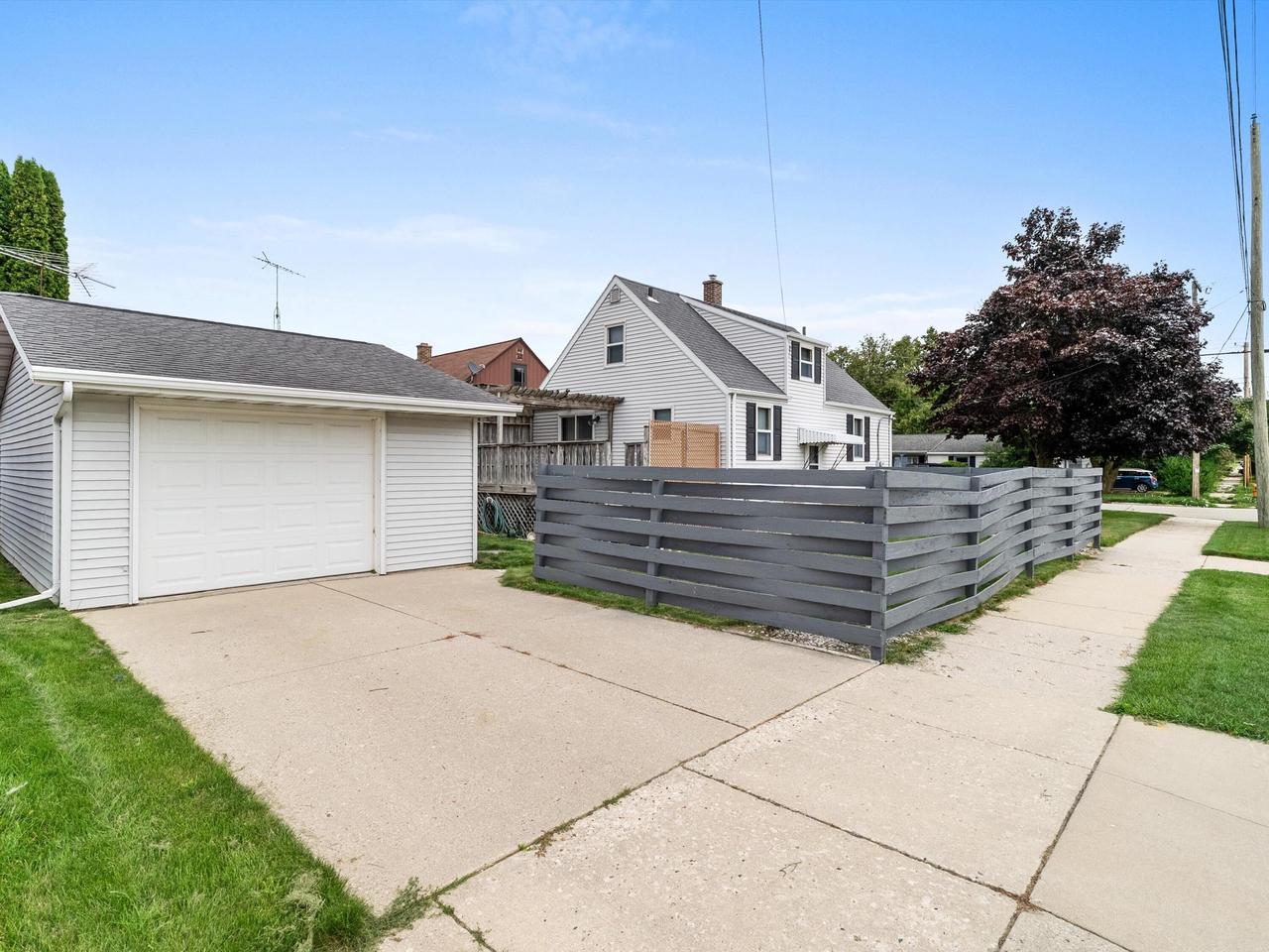 2600 Jackson STREET, Two Rivers, WI 54241 — photo 3