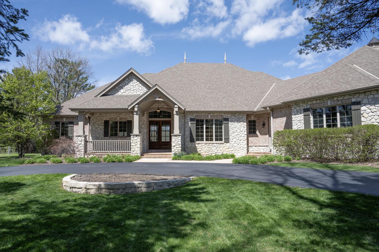 1512 W County Line Road — photo