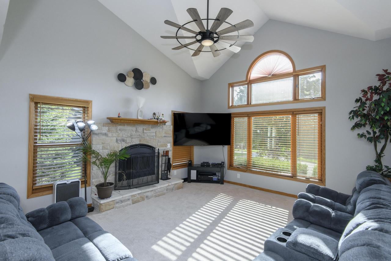 1497 Sunnyridge ROAD, Pewaukee, WI 53072 — photo 3