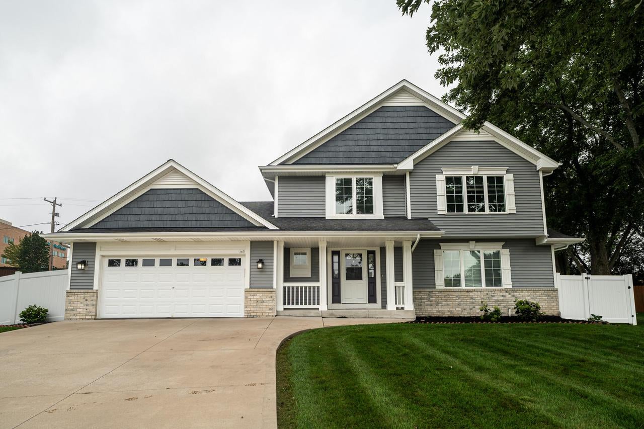 165 E Golden Lane — photo