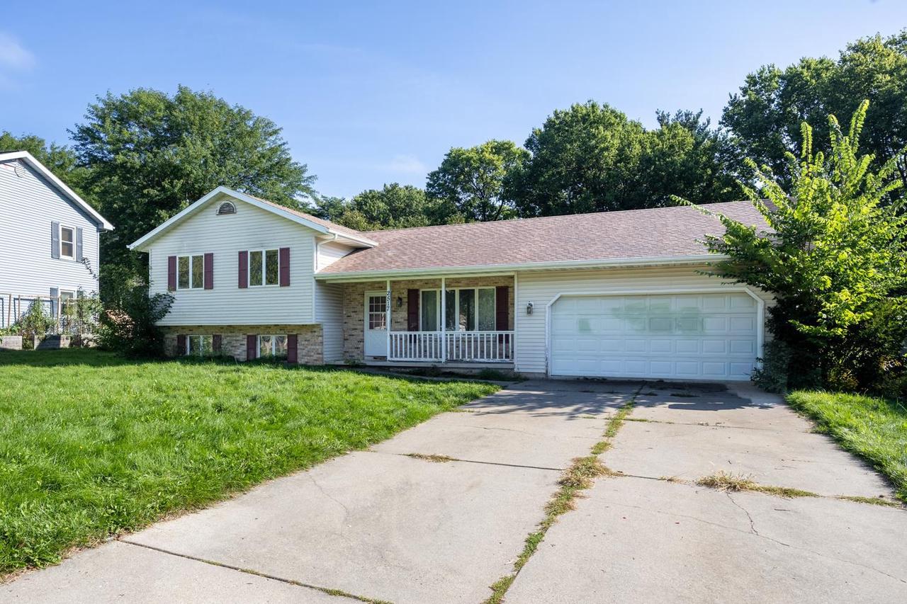 2517 Crest Line Drive — photo