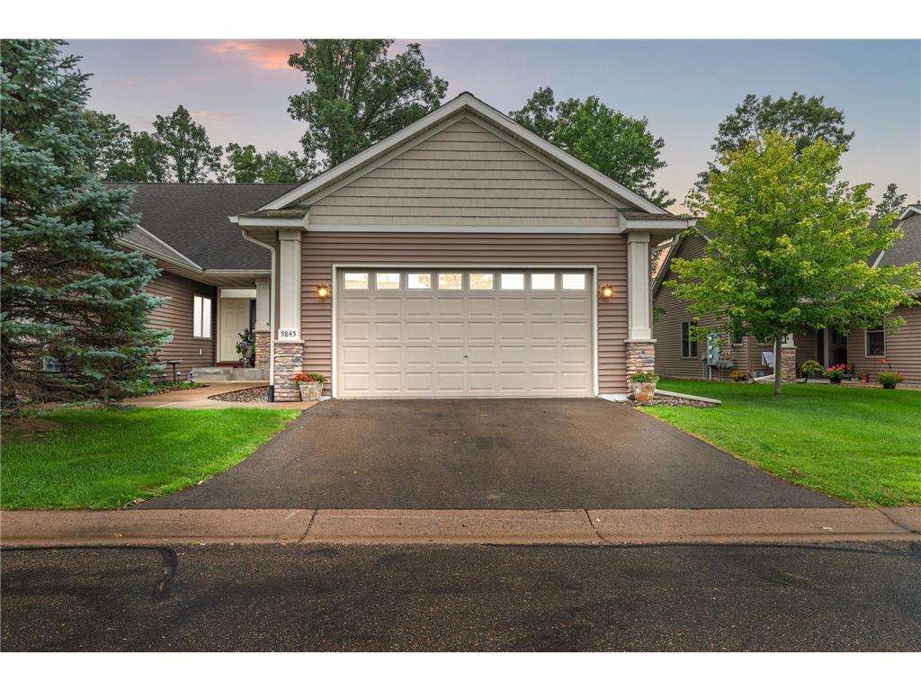 5845 Oakgreen Court — photo
