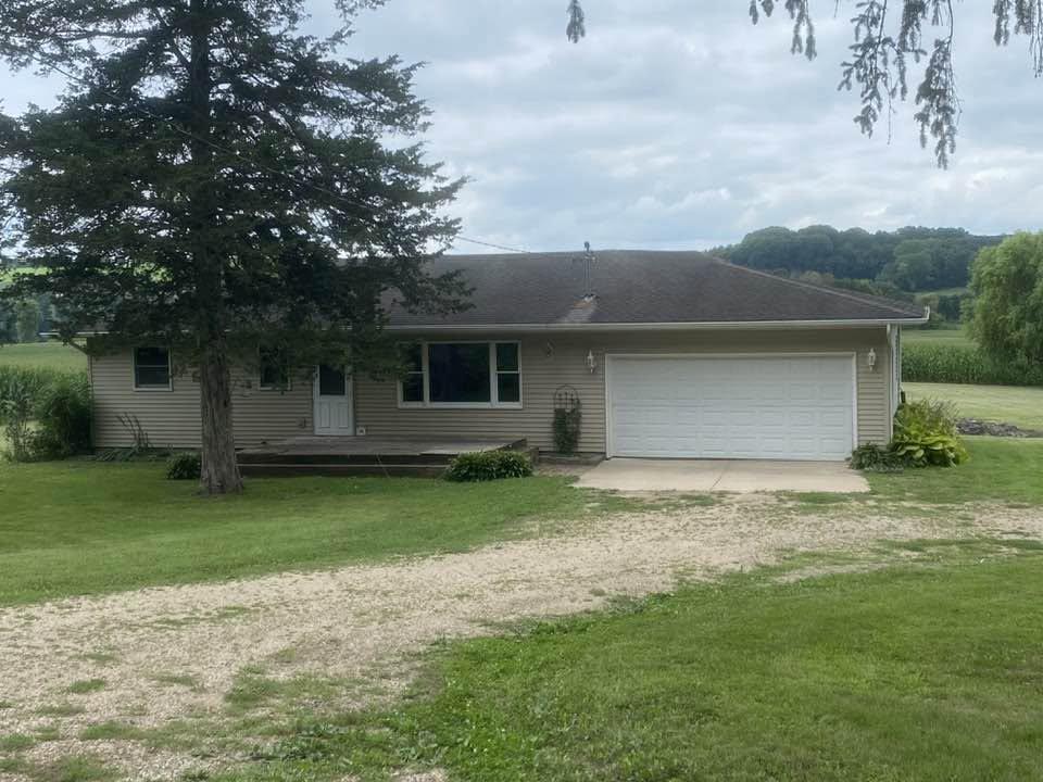 5615 County Road P — photo