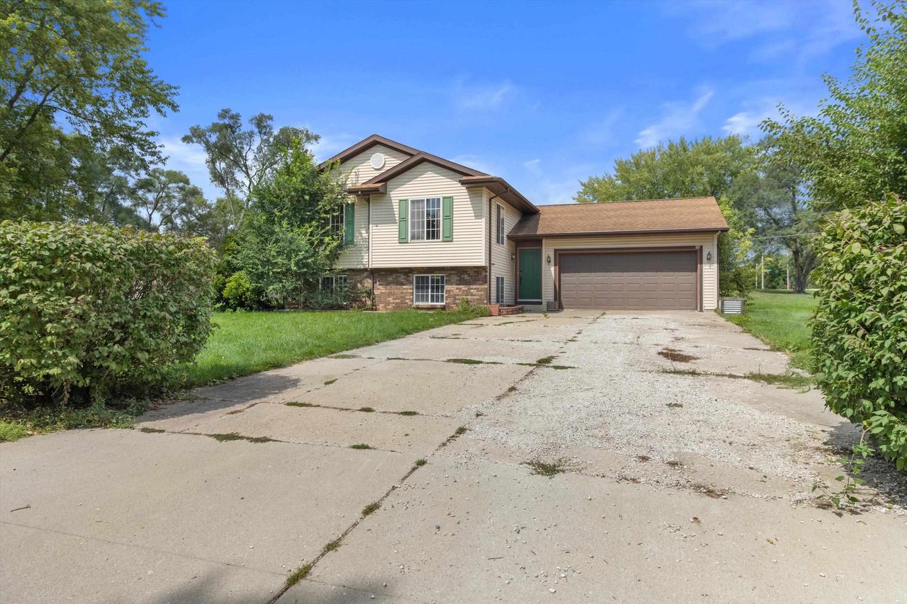 325 W Rice Drive — photo