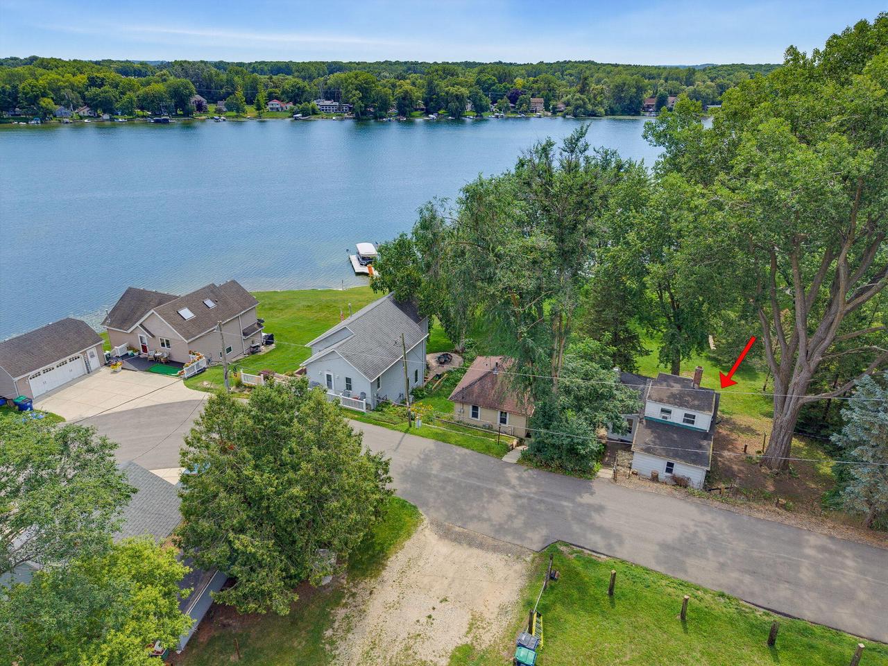 2485 N Wallace Lake Drive — photo